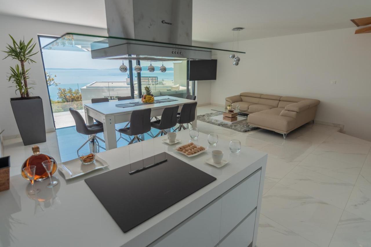Villa The Boat With Rooftop Pool Матульи Экстерьер фото