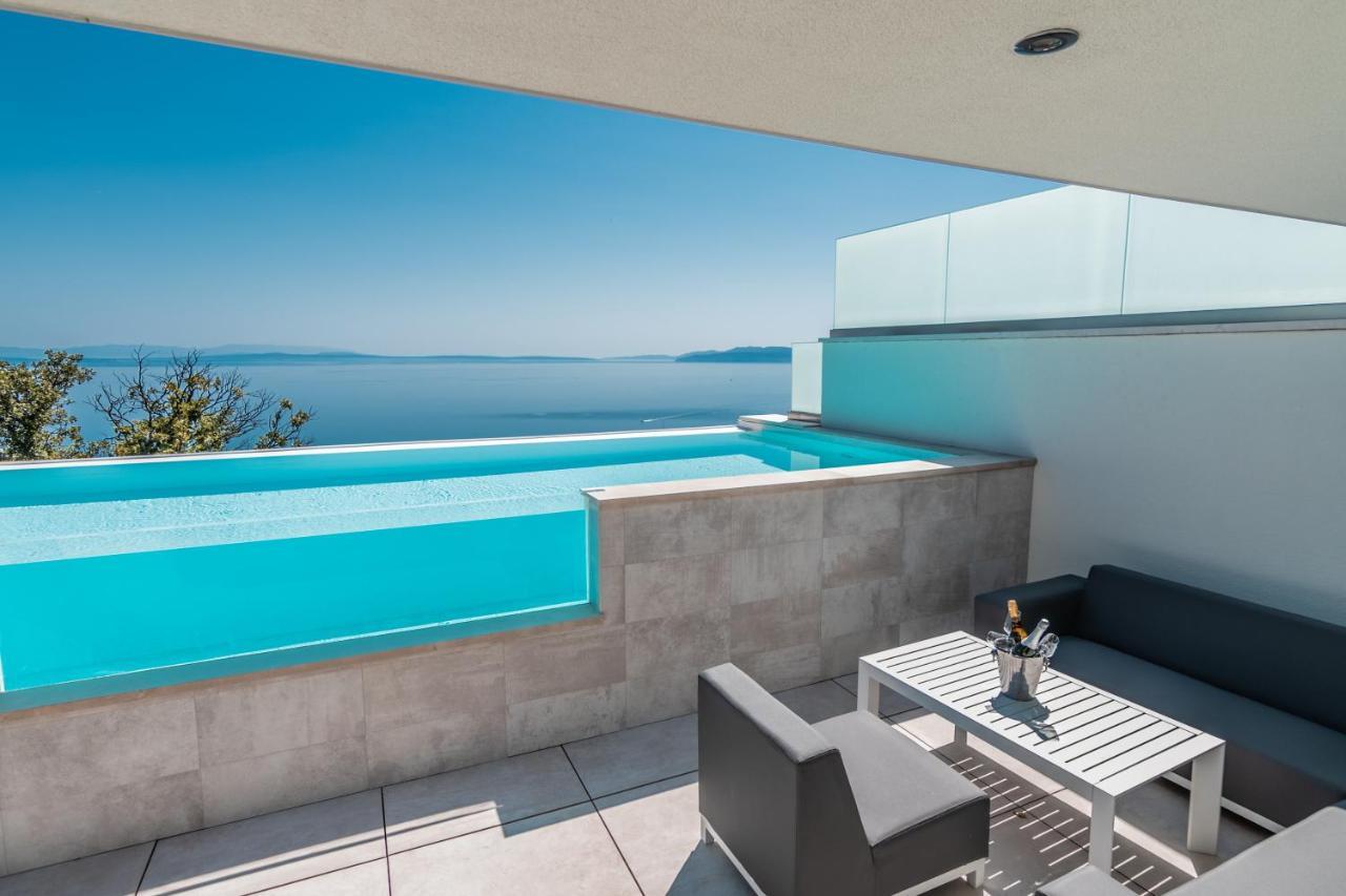 Villa The Boat With Rooftop Pool Матульи Экстерьер фото