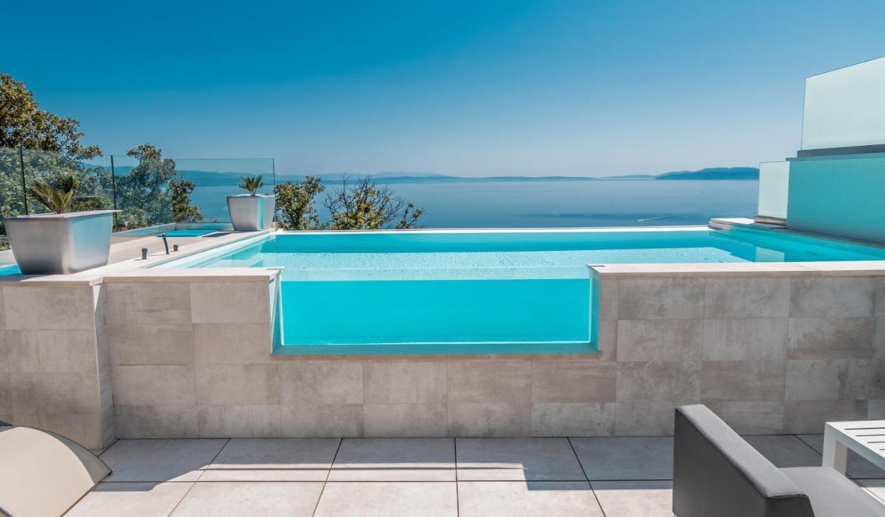 Villa The Boat With Rooftop Pool Матульи Экстерьер фото